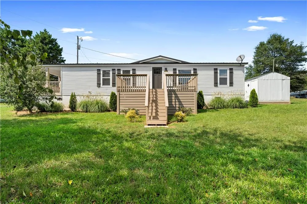 6035 Highway 29 Royston, GA 30662
