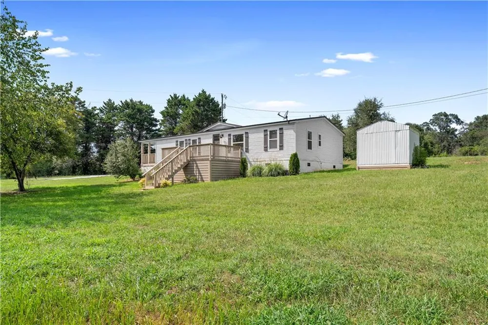 6035 Highway 29 Royston, GA 30662