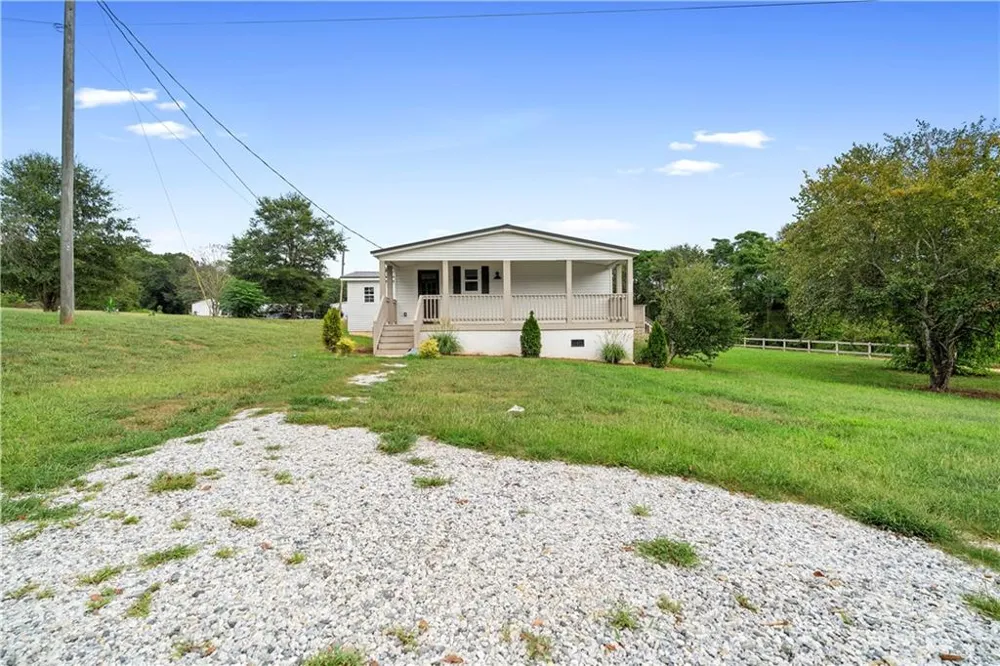 6035 Highway 29 Royston, GA 30662