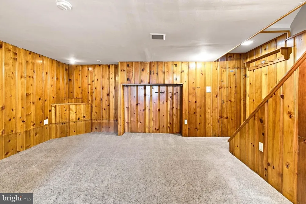 1923 WAREHAM ROAD Dundalk, MD 21222
