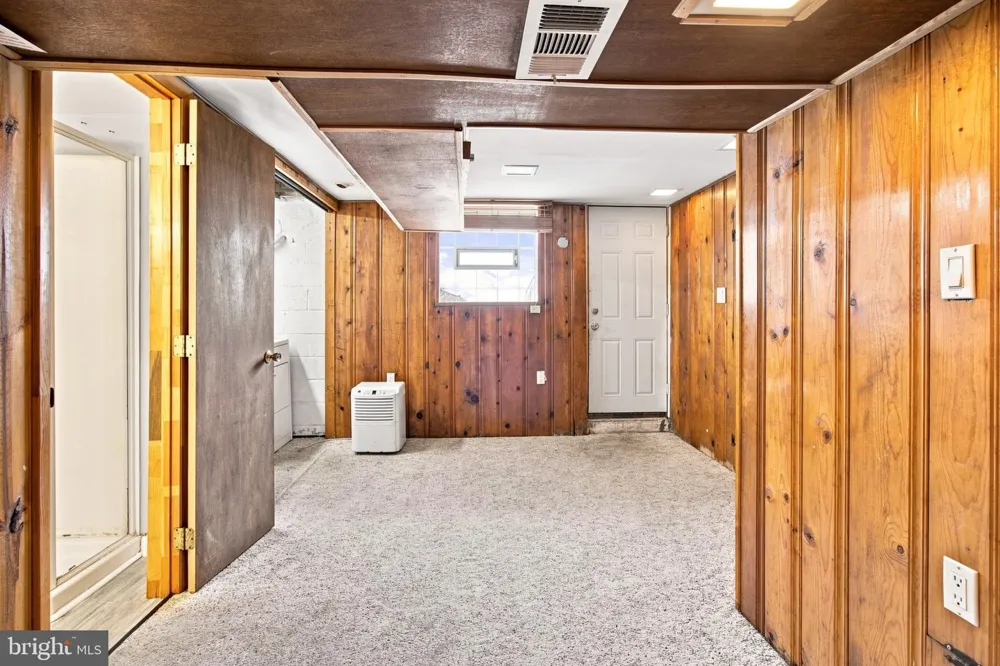 1923 WAREHAM ROAD Dundalk, MD 21222