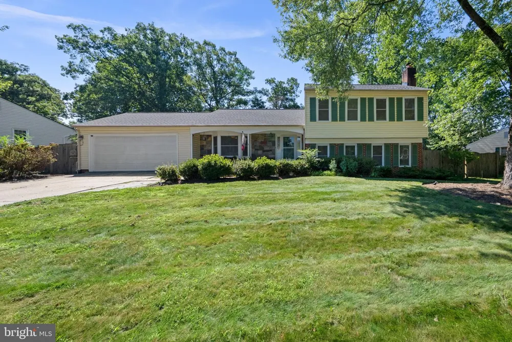 7805 RICHFIELD ROAD Springfield, VA 22153