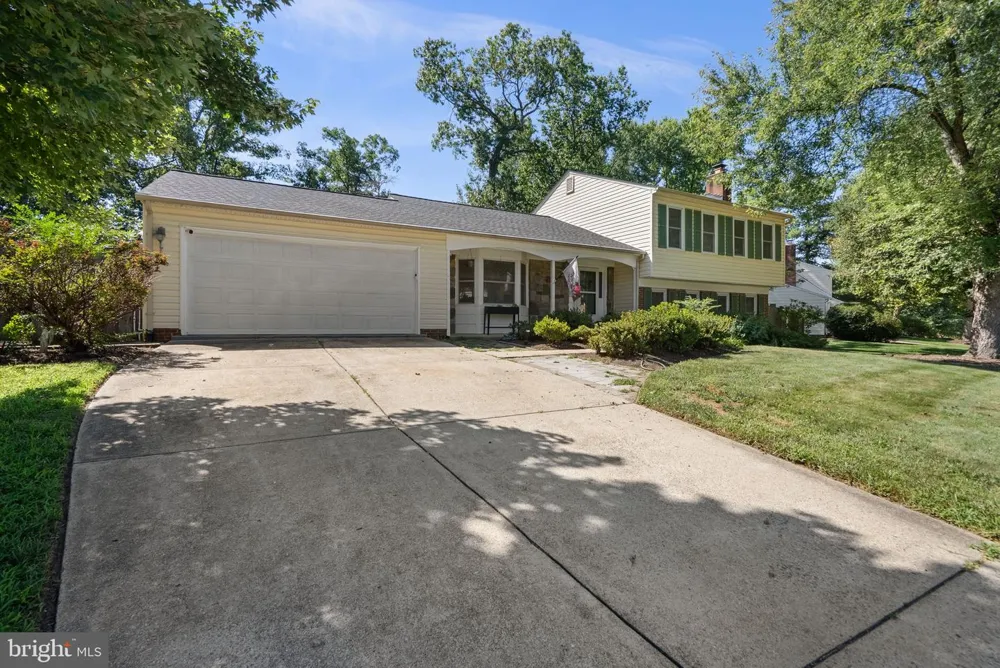 7805 RICHFIELD ROAD Springfield, VA 22153