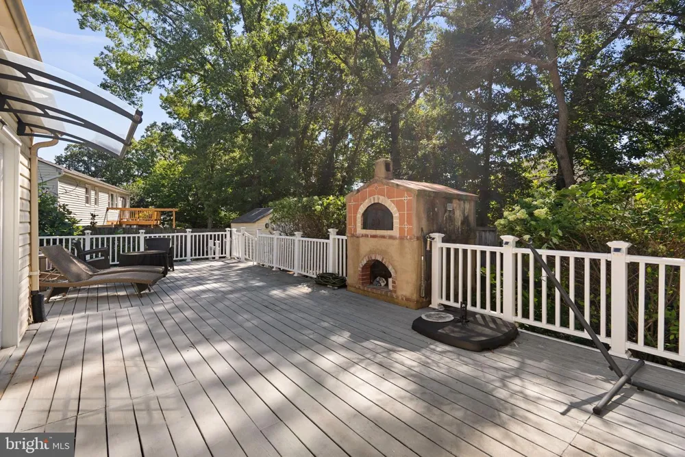 7805 RICHFIELD ROAD Springfield, VA 22153