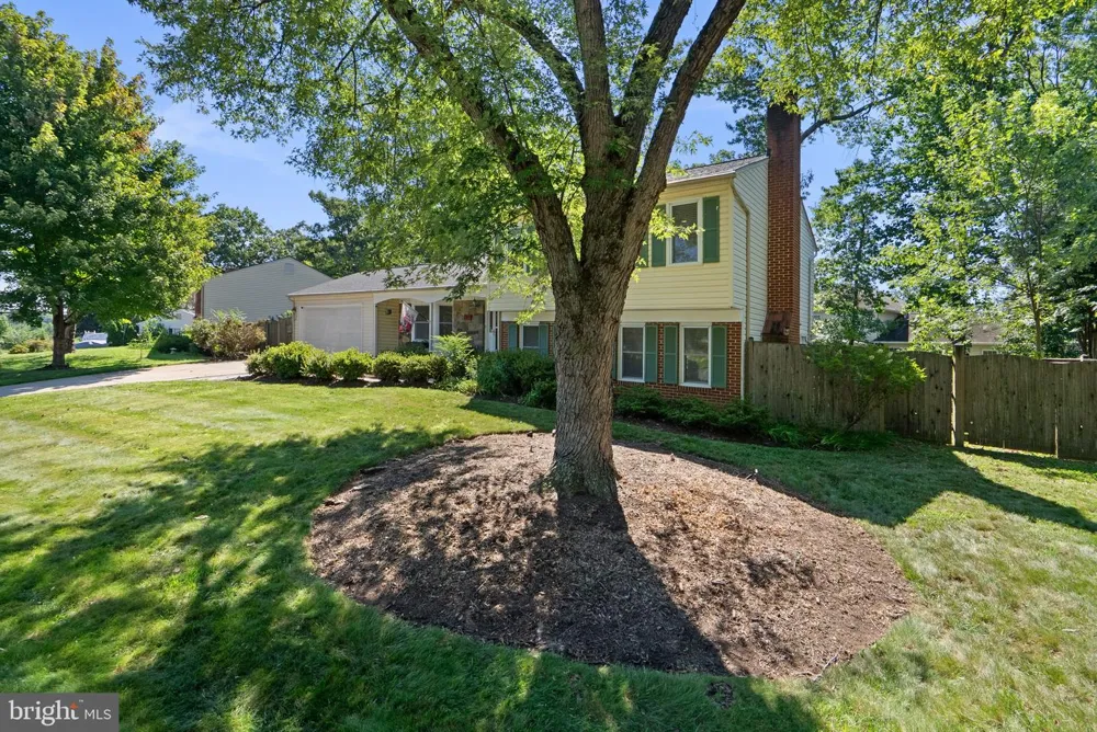 7805 RICHFIELD ROAD Springfield, VA 22153
