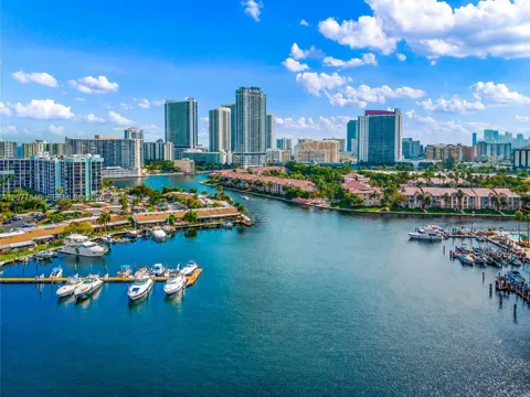 600 Three Islands Blvd #1102