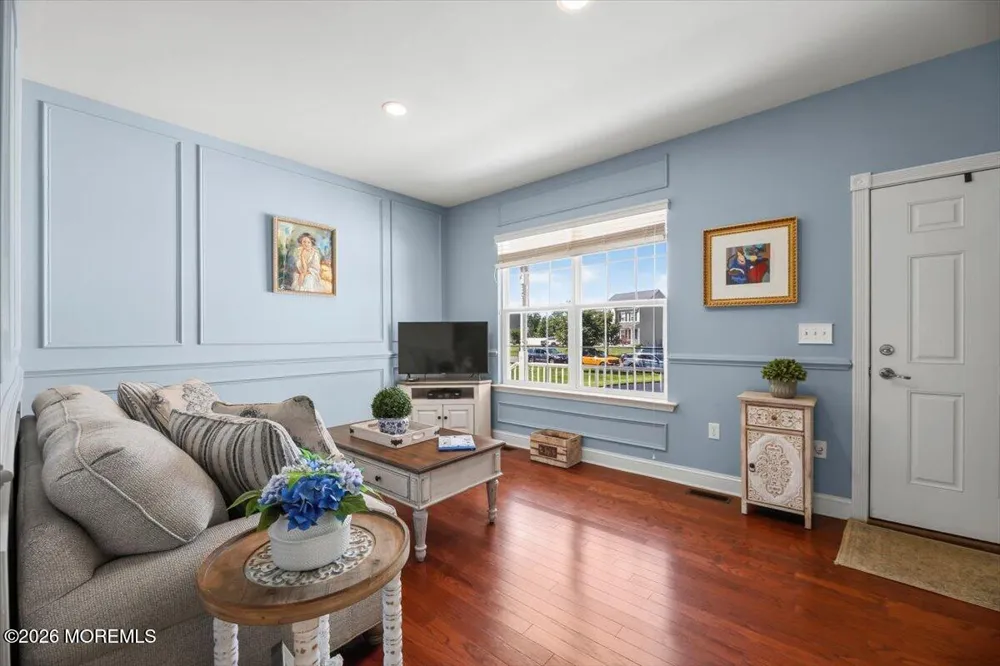 11 Wintergreen Court Jackson, NJ 08527