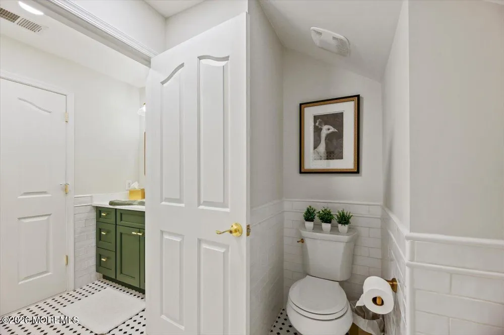 11 Wintergreen Court Jackson, NJ 08527