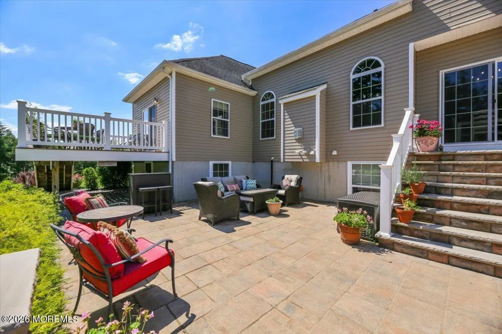 11 Wintergreen Court Jackson, NJ 08527