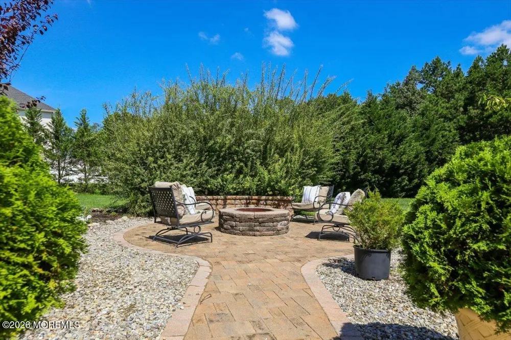 11 Wintergreen Court Jackson, NJ 08527