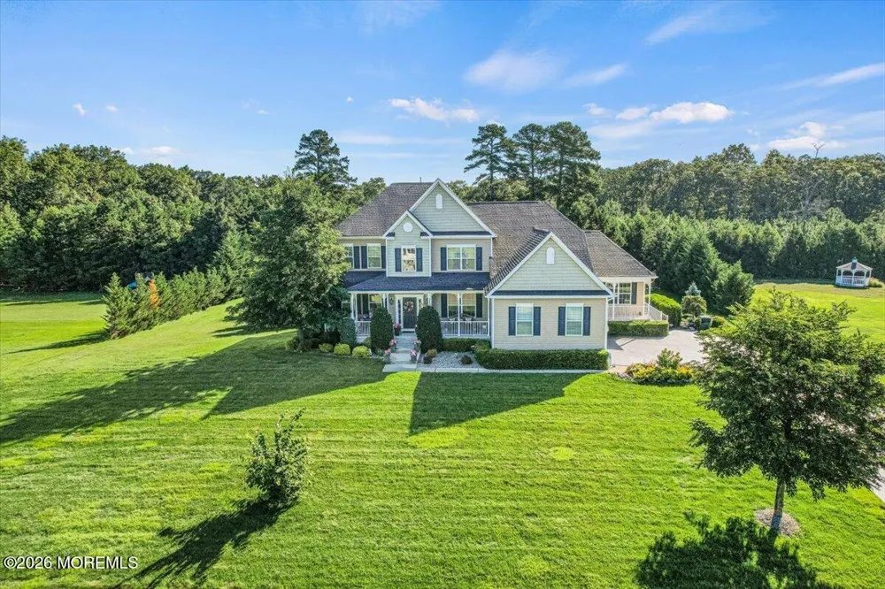 11 Wintergreen Court Jackson, NJ 08527