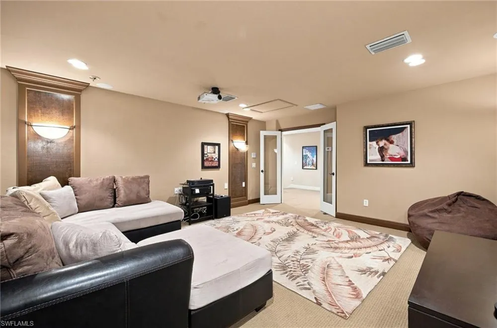 16001 Herons View Drive Alva, FL 33920