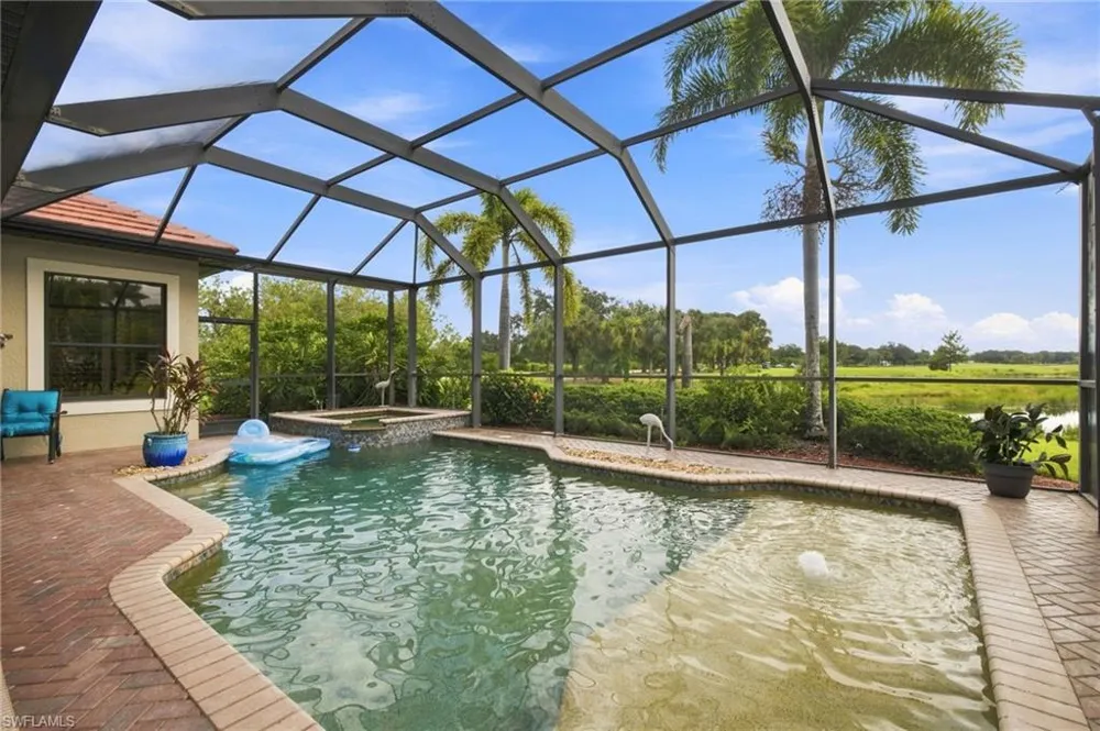 16001 Herons View Drive Alva, FL 33920