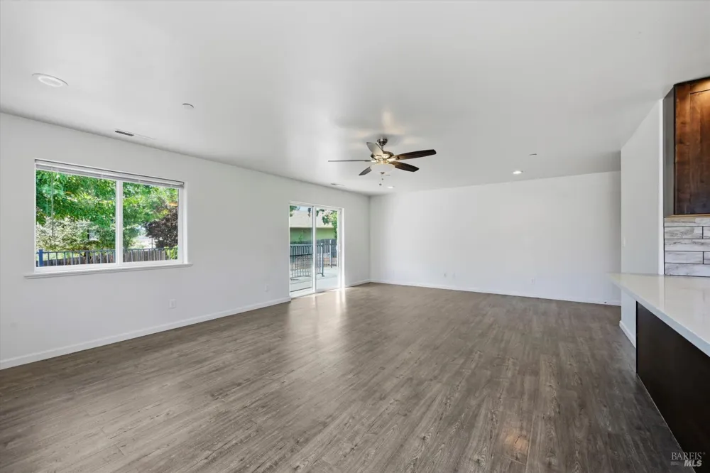 19527 Stonegate Road Hidden Valley Lake, CA 95467