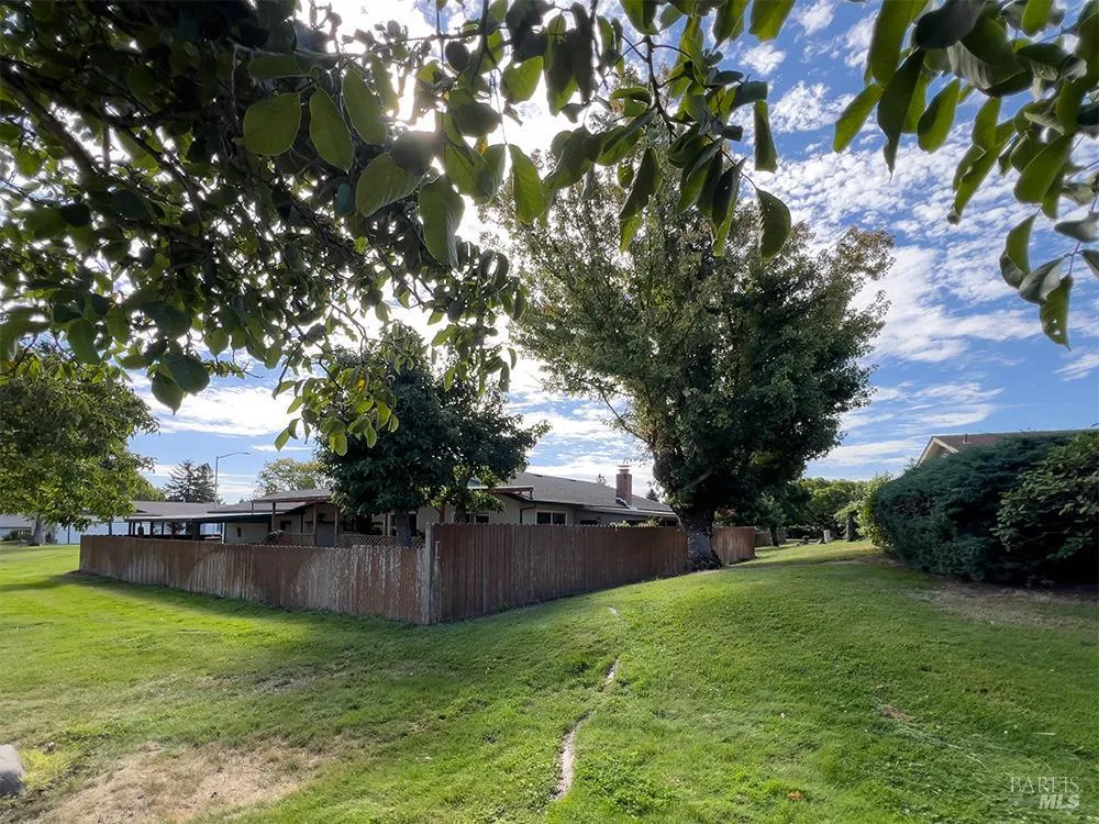 177 Temelec Circle Sonoma, CA 95476