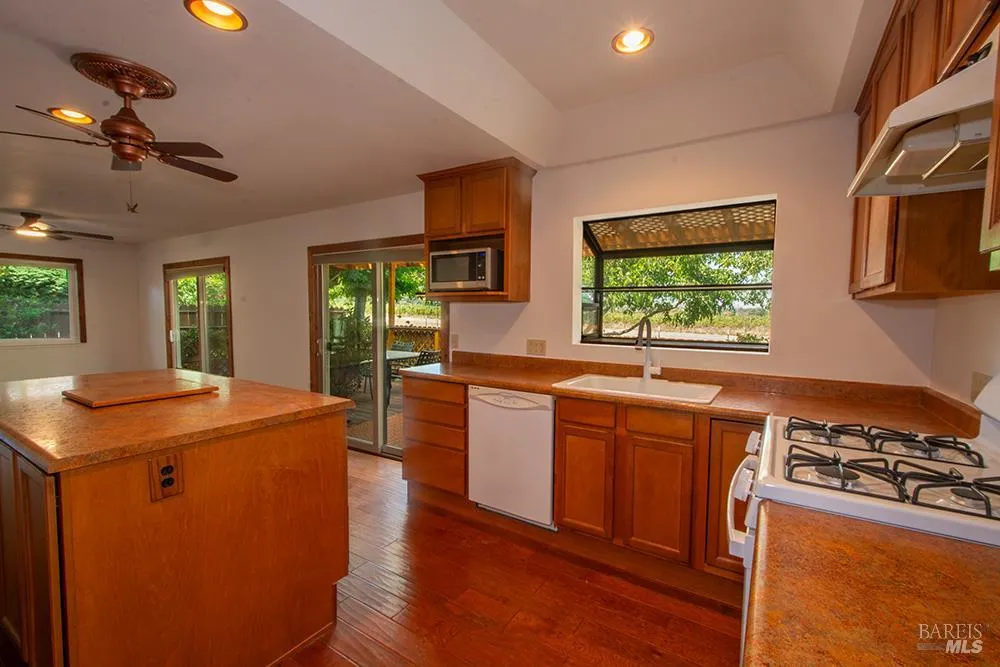 177 Temelec Circle Sonoma, CA 95476