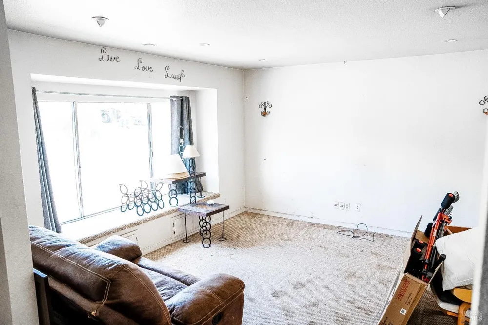 798 Colleen Drive Windsor, CA 95492