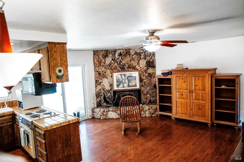 798 Colleen Drive Windsor, CA 95492