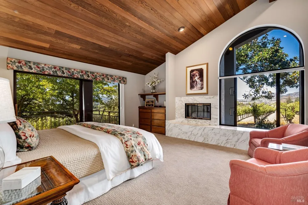 1095 Hardman Avenue Napa, CA 94558