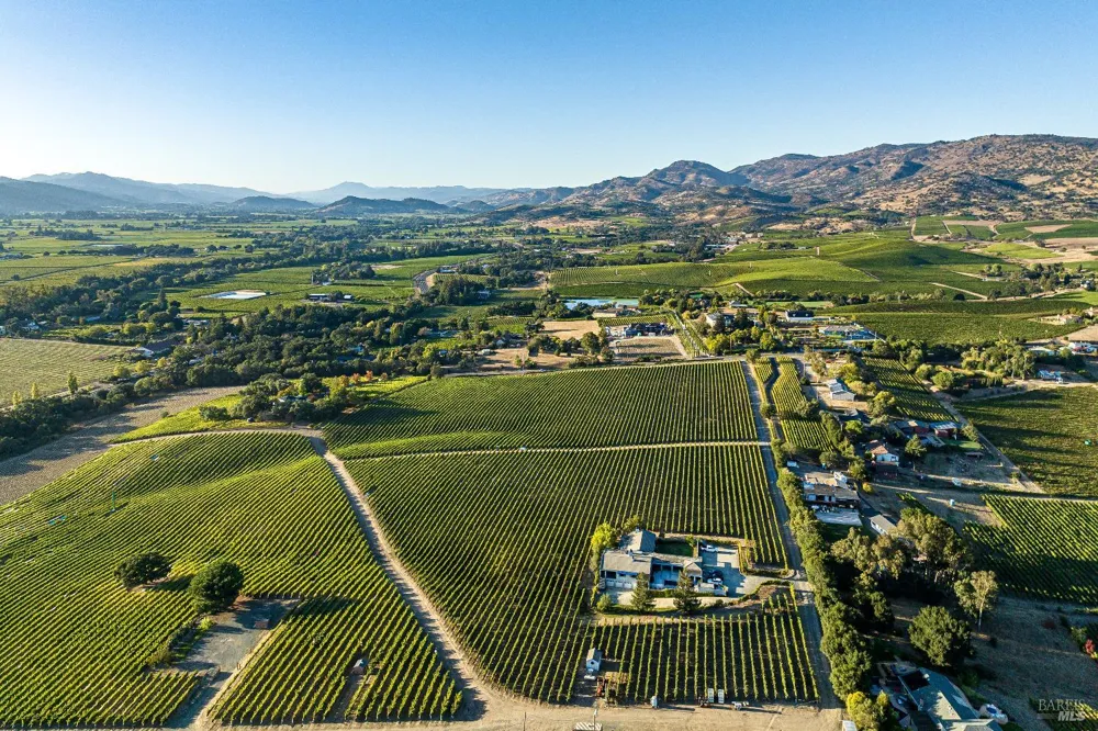 1095 Hardman Avenue Napa, CA 94558