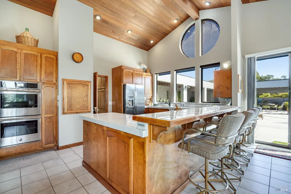 1095 Hardman Avenue Napa, CA 94558