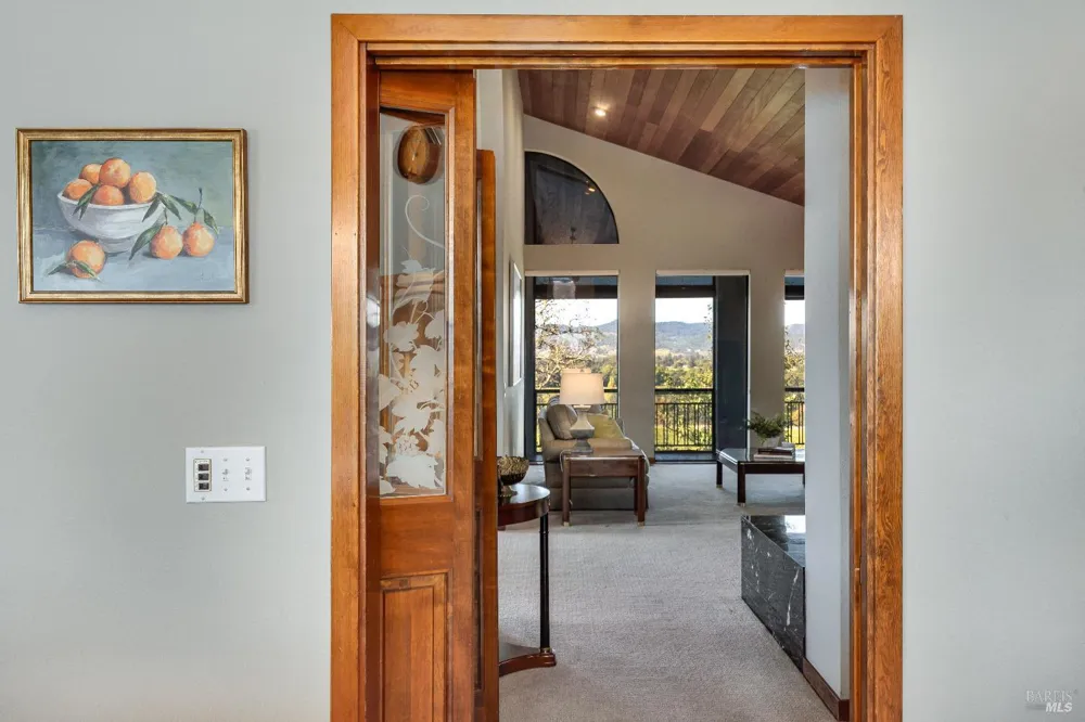 1095 Hardman Avenue Napa, CA 94558