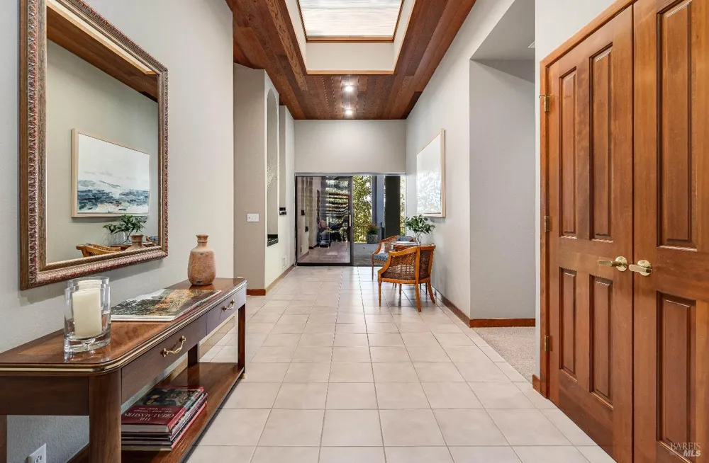 1095 Hardman Avenue Napa, CA 94558