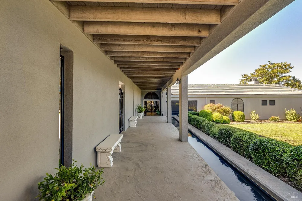 1095 Hardman Avenue Napa, CA 94558