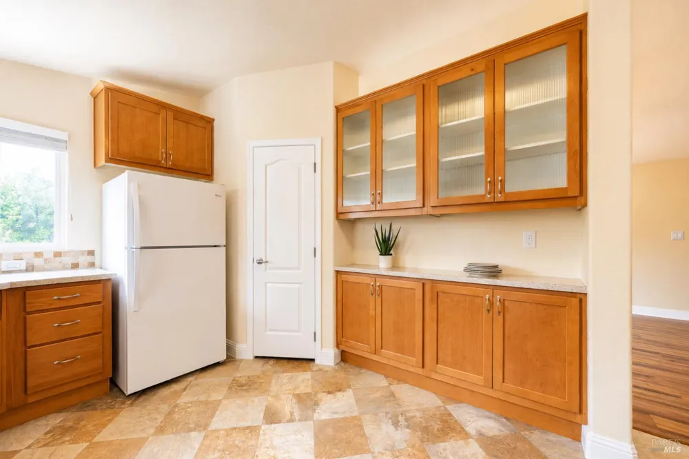 61 Shamrock Circle Santa Rosa, CA 95403