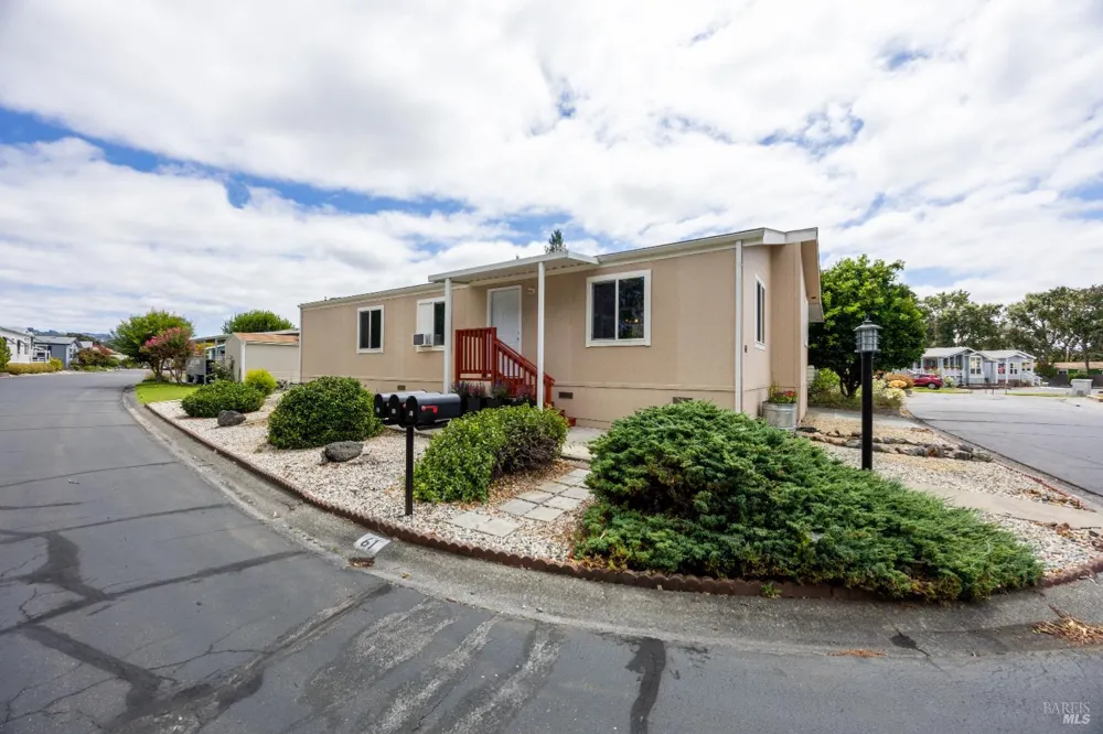 61 Shamrock Circle Santa Rosa, CA 95403