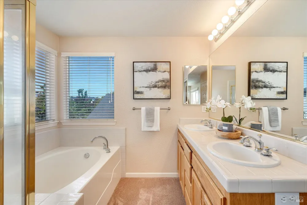 1268 Pedroncelli Drive Windsor, CA 95492