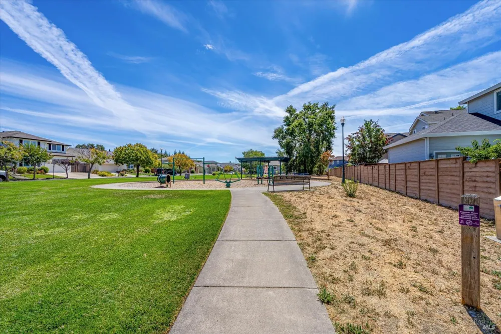 1268 Pedroncelli Drive Windsor, CA 95492