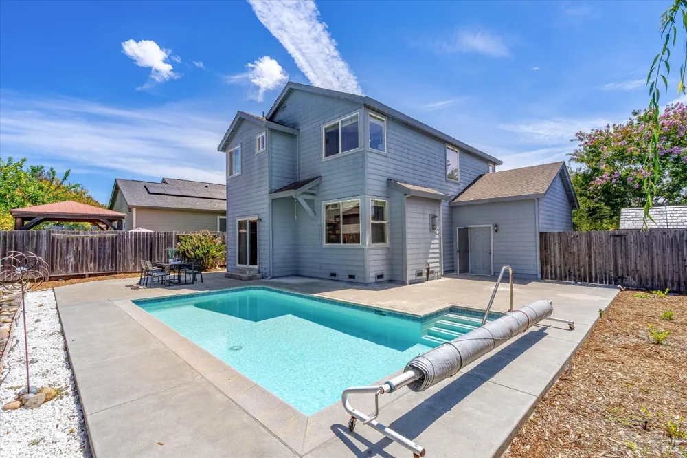 1268 Pedroncelli Drive Windsor, CA 95492
