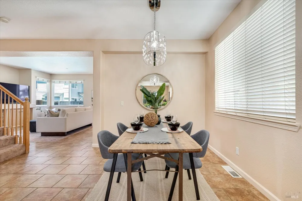 1268 Pedroncelli Drive Windsor, CA 95492