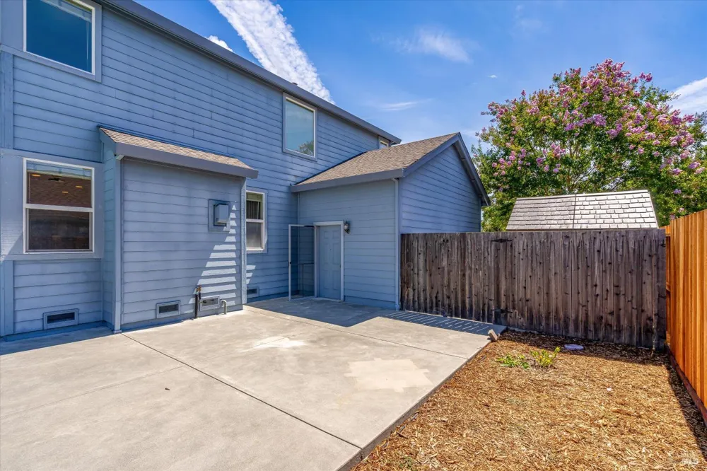 1268 Pedroncelli Drive Windsor, CA 95492