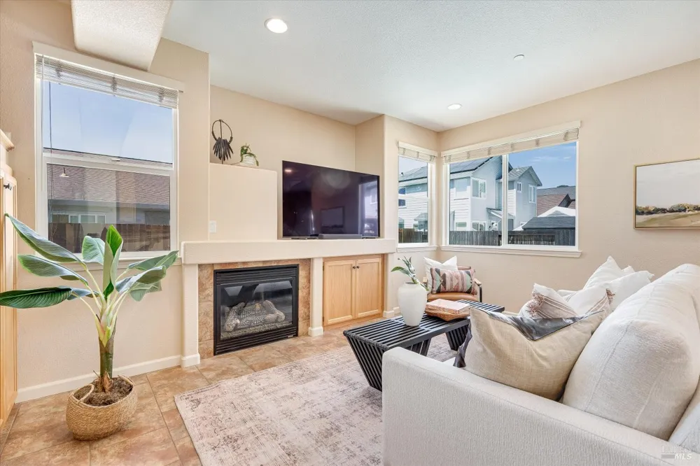 1268 Pedroncelli Drive Windsor, CA 95492