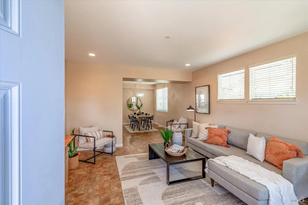 1268 Pedroncelli Drive Windsor, CA 95492