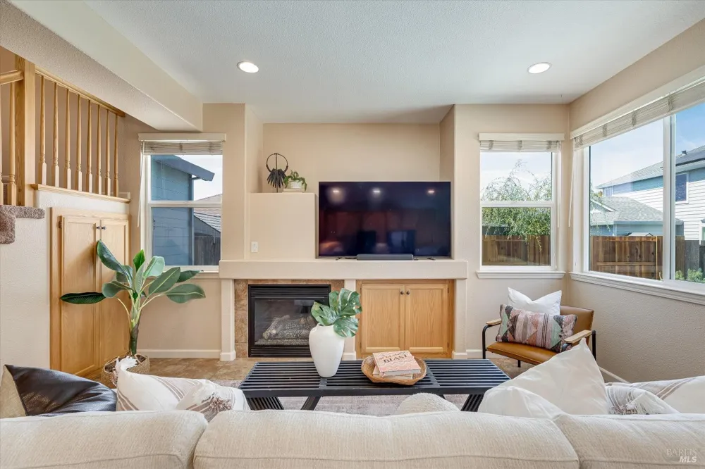 1268 Pedroncelli Drive Windsor, CA 95492