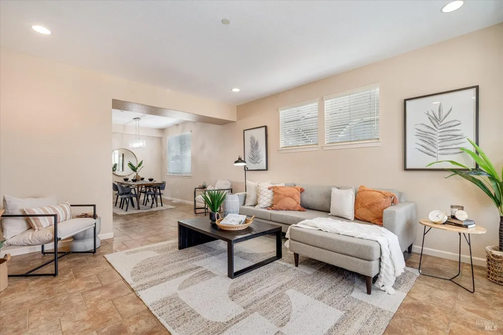 1268 Pedroncelli Drive Windsor, CA 95492