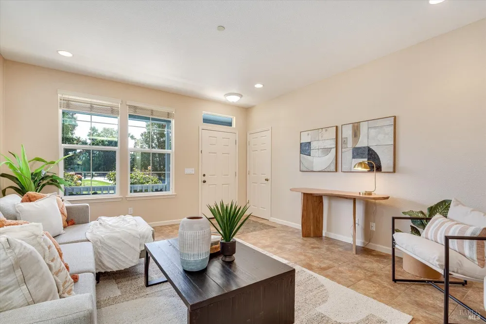 1268 Pedroncelli Drive Windsor, CA 95492