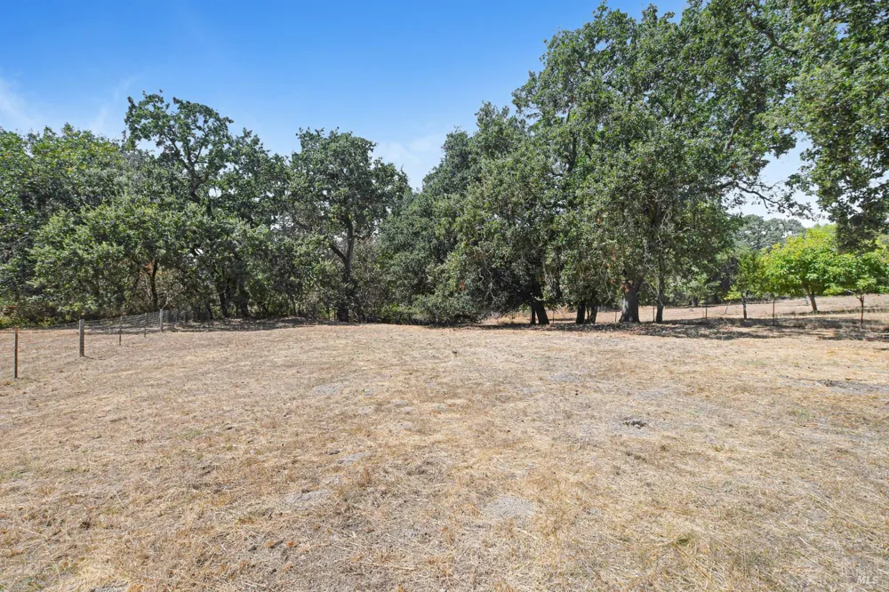 21355 Hyde Road Sonoma, CA 95476