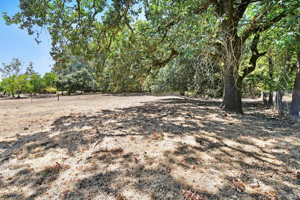 21355 Hyde Road Sonoma, CA 95476
