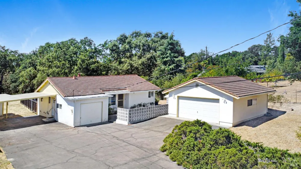 21355 Hyde Road Sonoma, CA 95476
