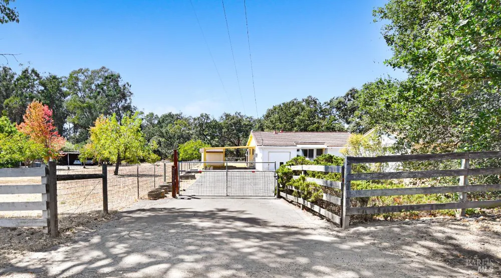 21355 Hyde Road Sonoma, CA 95476