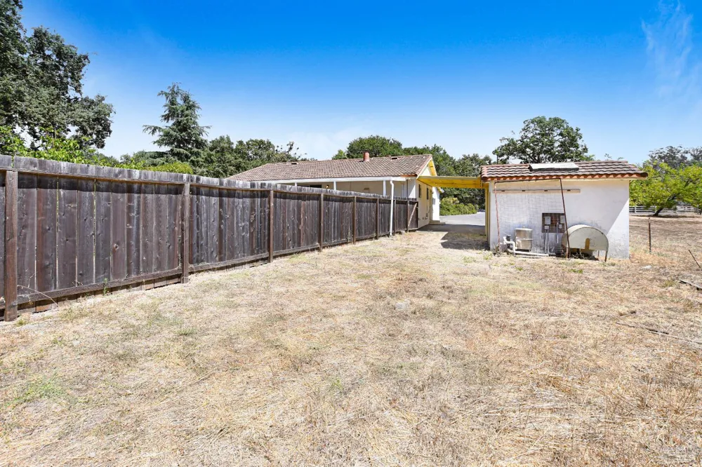 21355 Hyde Road Sonoma, CA 95476