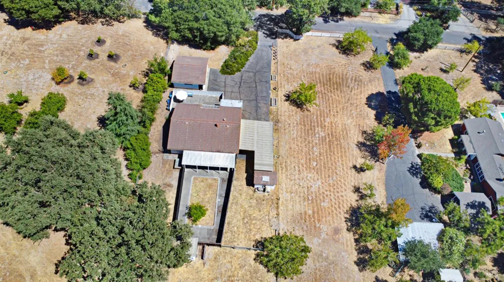 21355 Hyde Road Sonoma, CA 95476