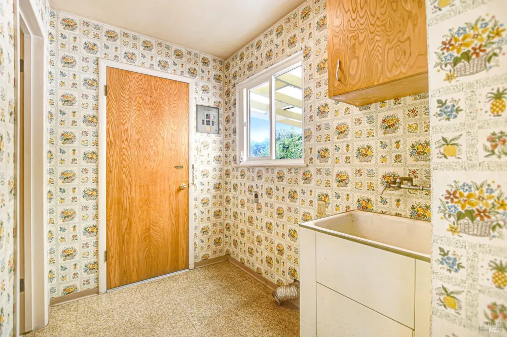21355 Hyde Road Sonoma, CA 95476