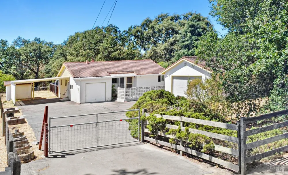 21355 Hyde Road Sonoma, CA 95476