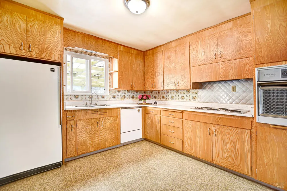21355 Hyde Road Sonoma, CA 95476