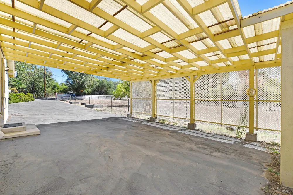 21355 Hyde Road Sonoma, CA 95476